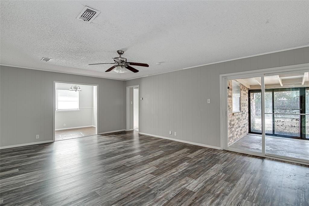 228 Lester Street - Photo 2 of 24