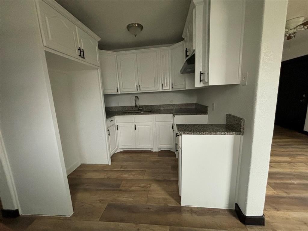 401 East Freeman Street - Photo 6 of 14