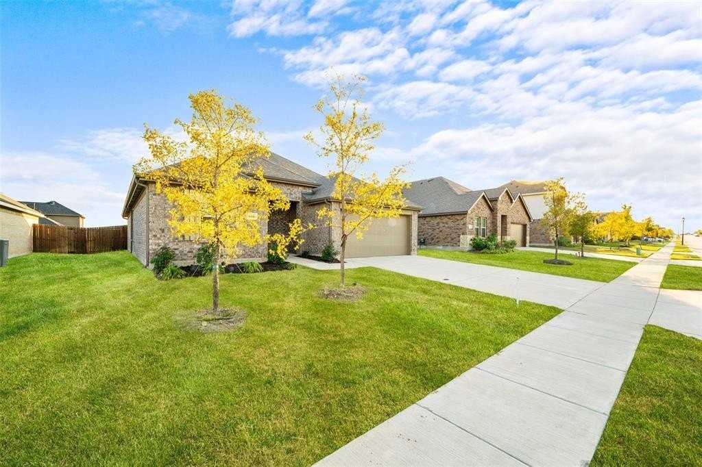 413 Auburn Forest Drive - Photo 3 of 27