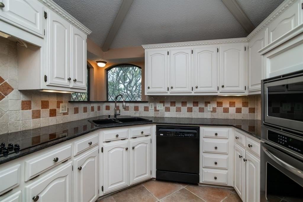 618 Stone Canyon Drive - Photo 7 of 17