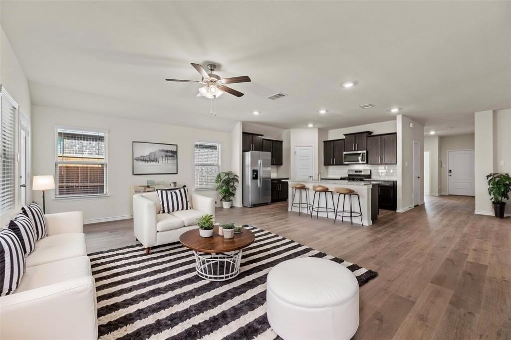 411 Revolution Road - Photo 2 of 34