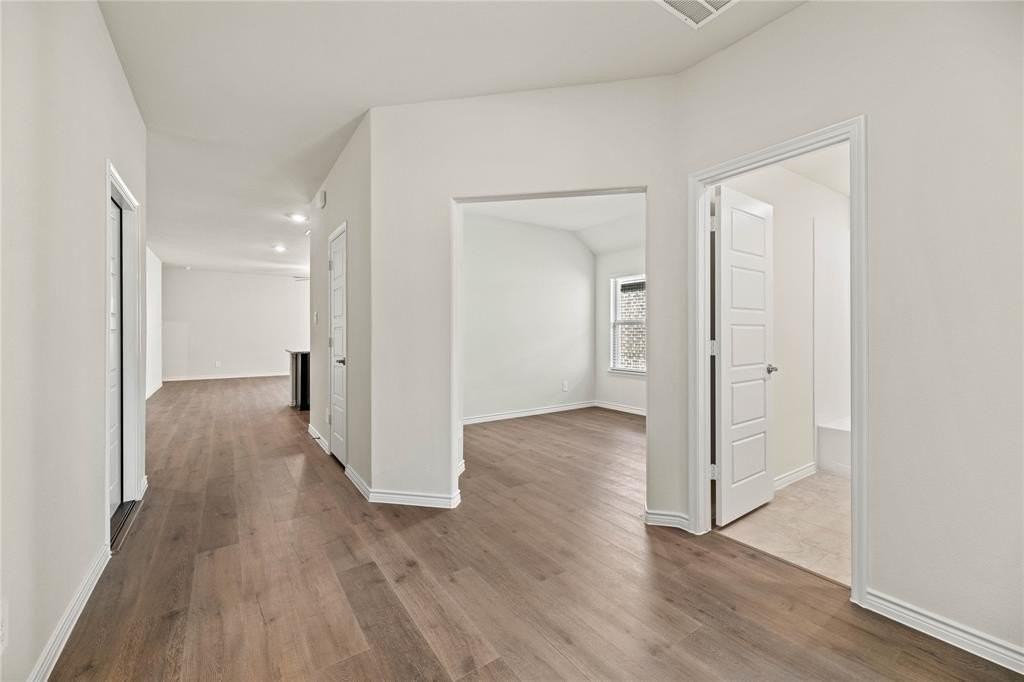 411 Revolution Road - Photo 5 of 34