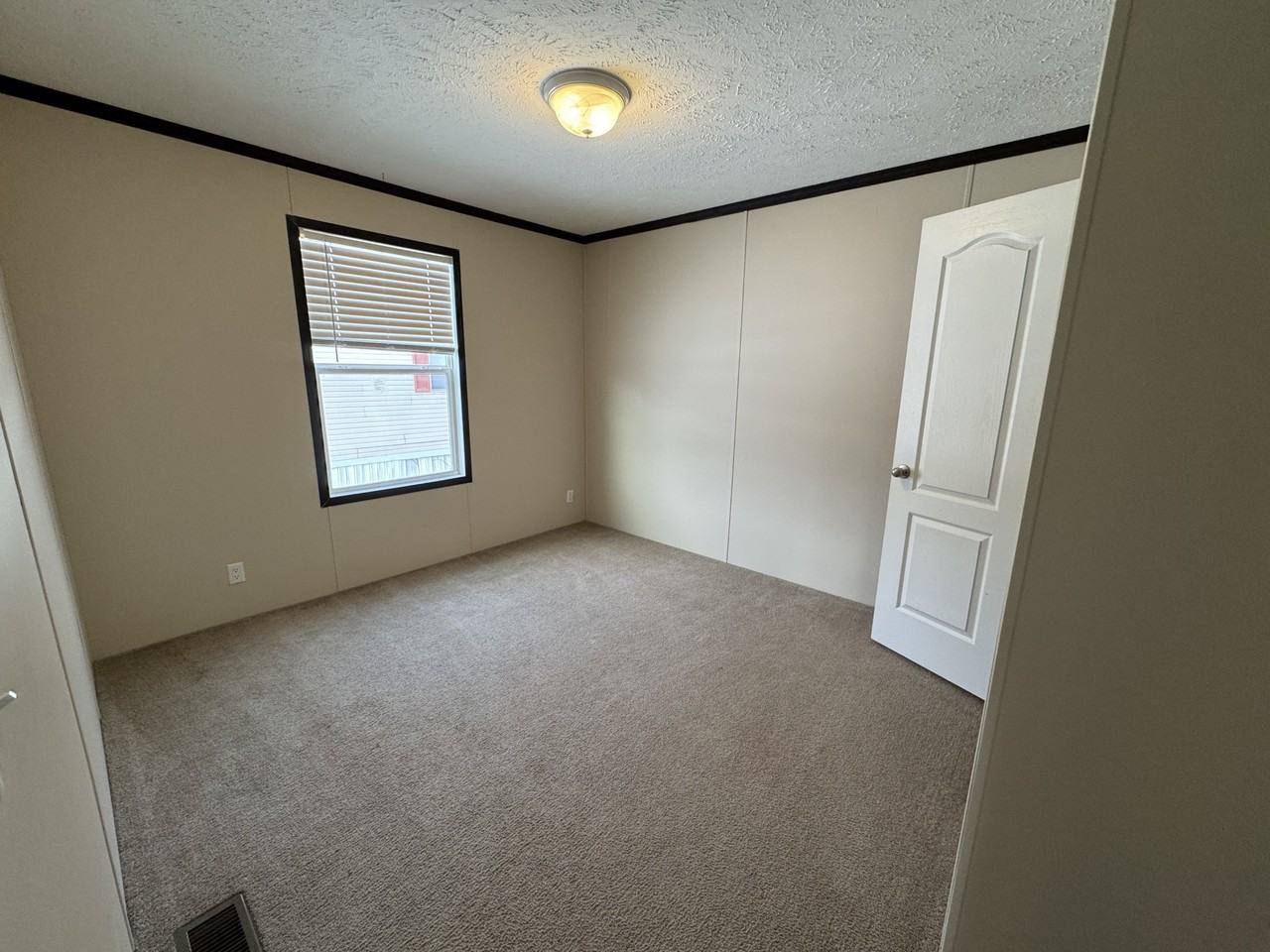 215 Boman Street #215 - Photo 6 of 9