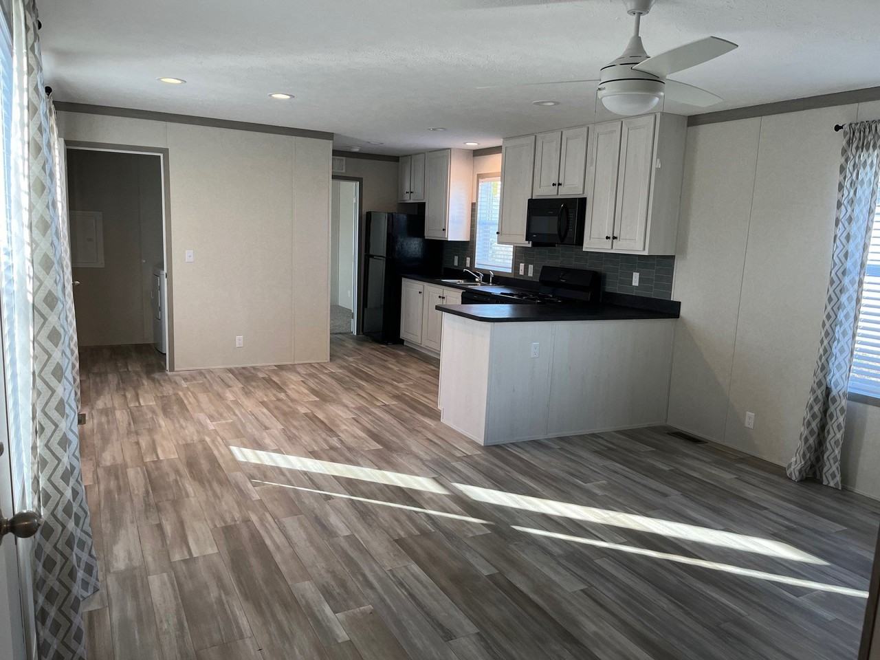 151 Donald Avenue #151 - Photo 4 of 13