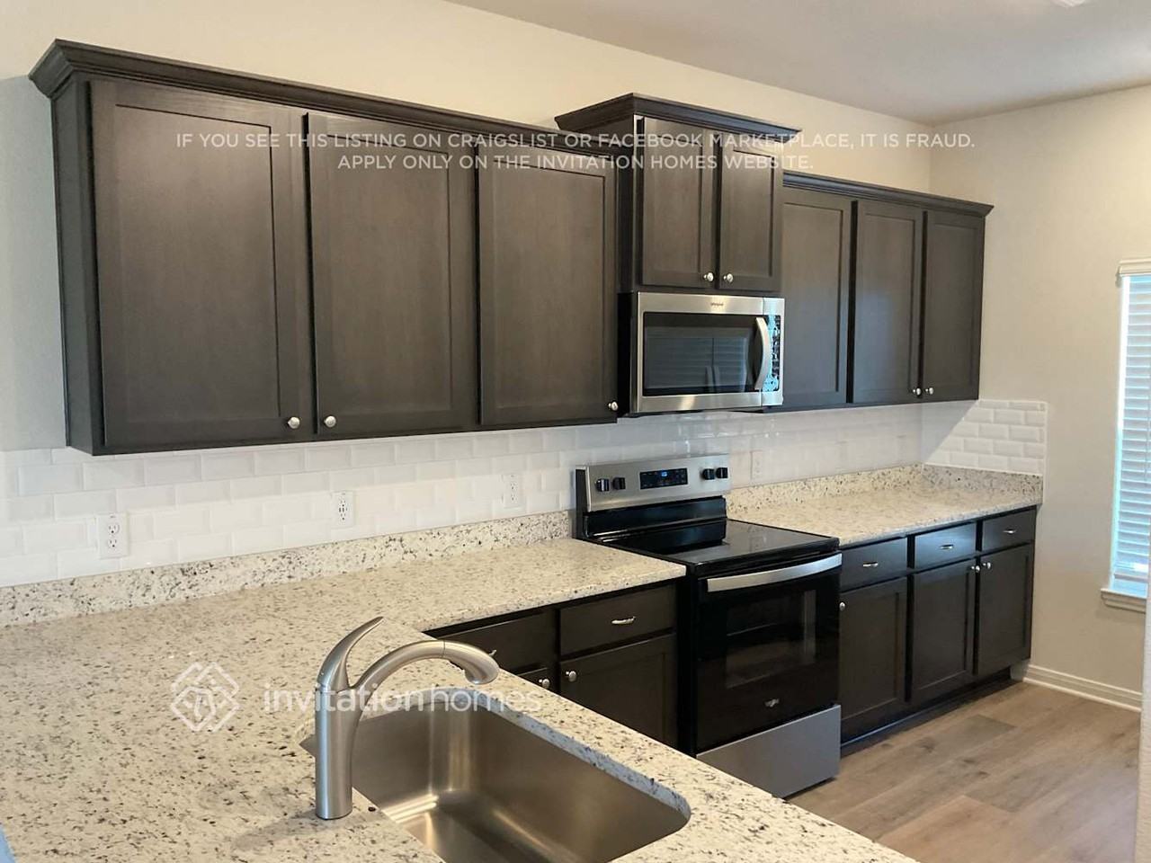 10025 Pilot Place - Photo 5 of 35