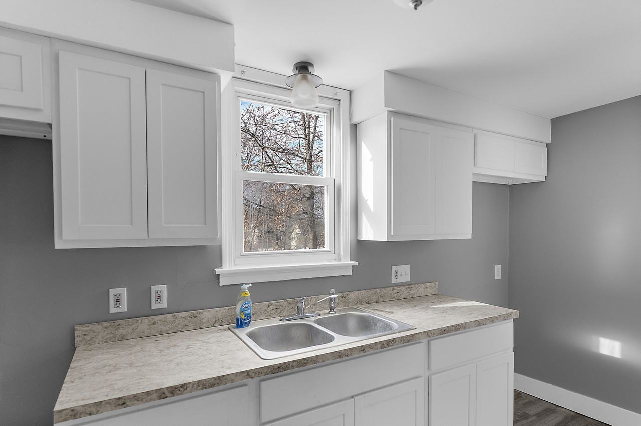 404 Bentley Avenue #1 - Photo 3 of 18