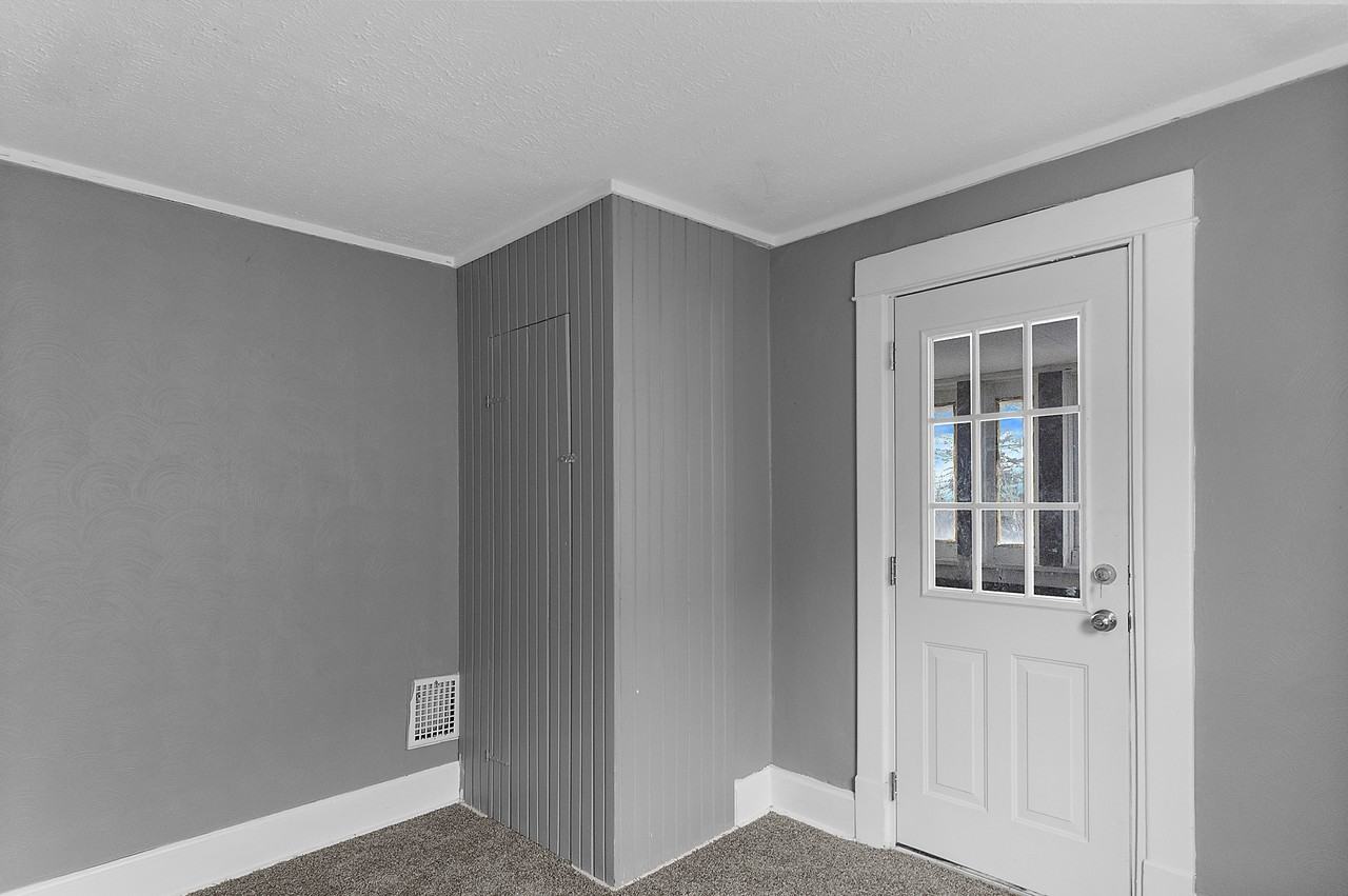 404 Bentley Avenue #1 - Photo 7 of 18