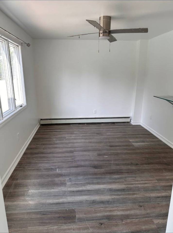 1250 Oakfield Ave - Photo 3 of 3