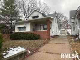 featured image of 2305 Northeast Monroe Street #B