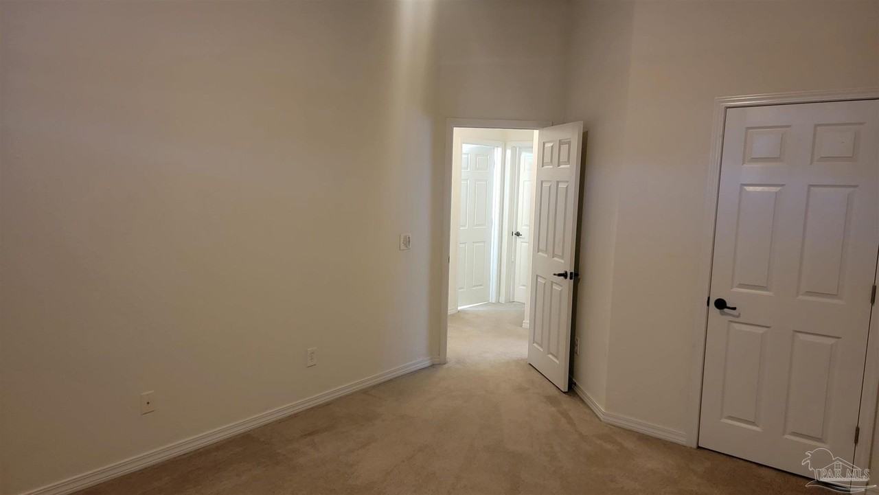 7061 Season Drive - Photo 6 of 26