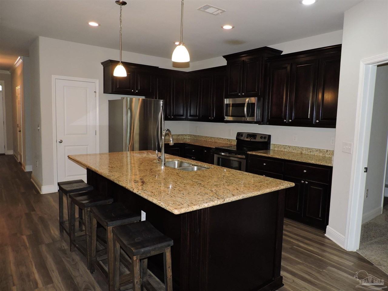 10645 Trailblazer Way - Photo 7 of 32