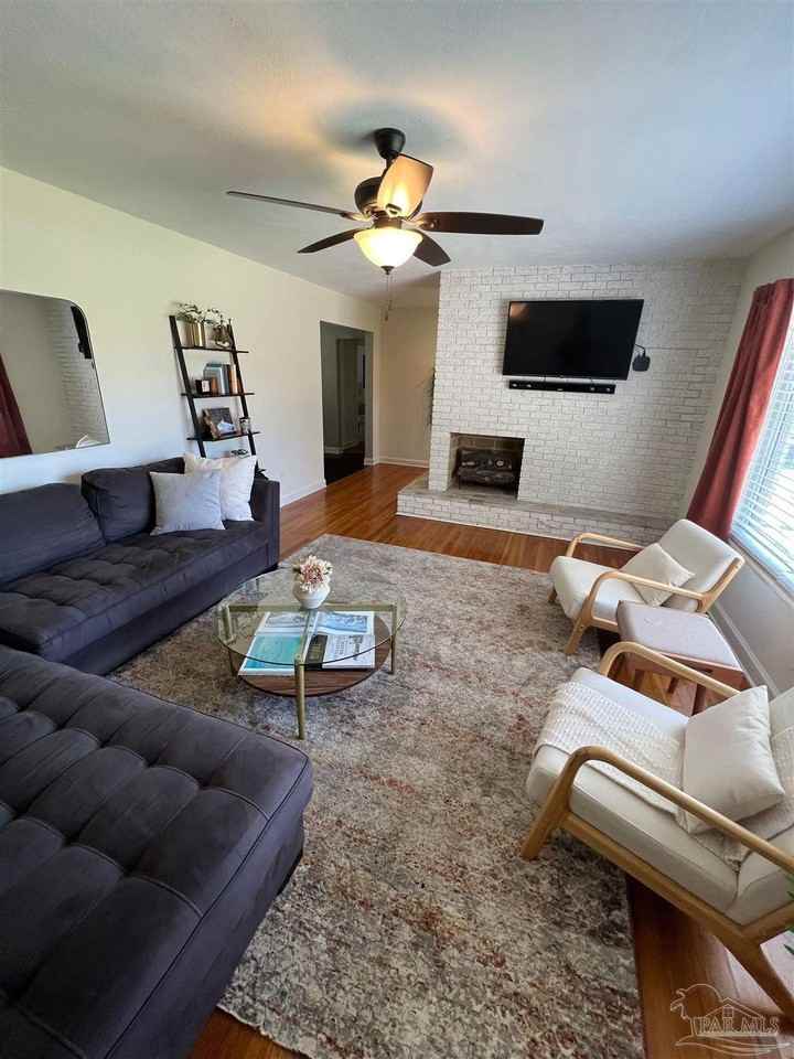 320 Gamarra Road - Photo 4 of 29