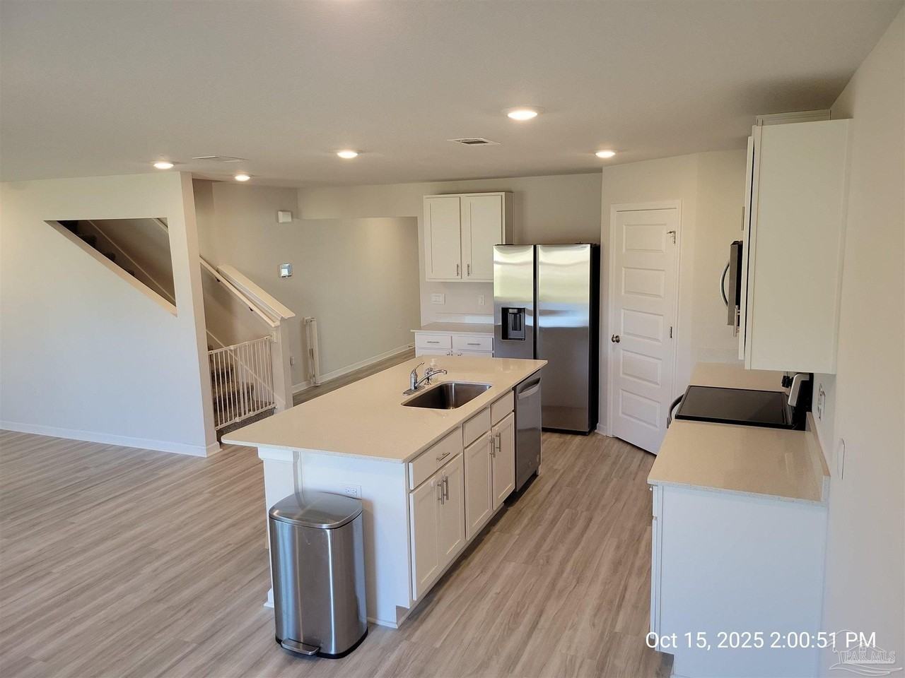 441 Scarborough St - Photo 3 of 13