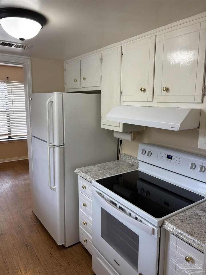 4153 Aqua Vista Drive - Photo 7 of 20