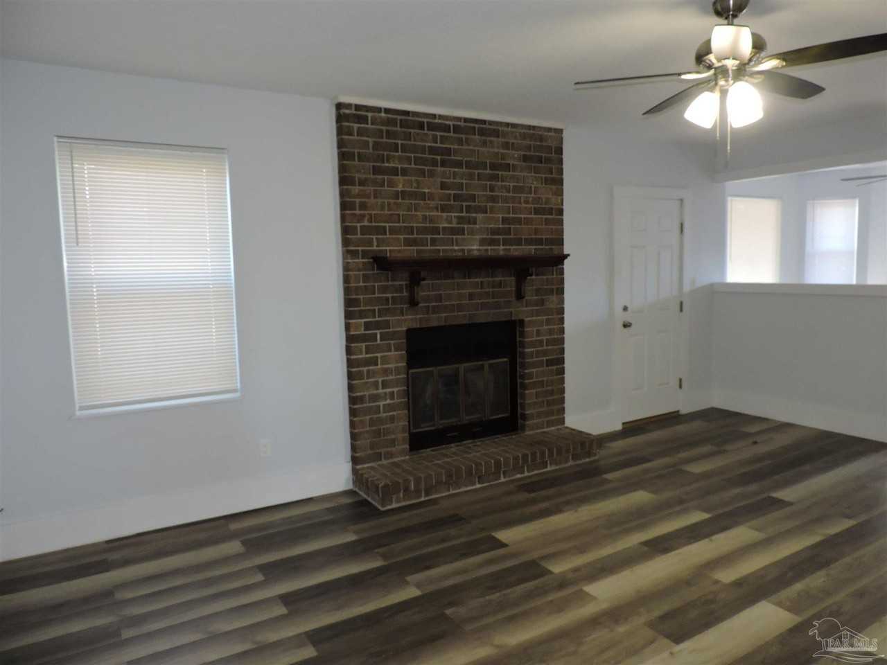 526 Briarwood Dr - Photo 7 of 26