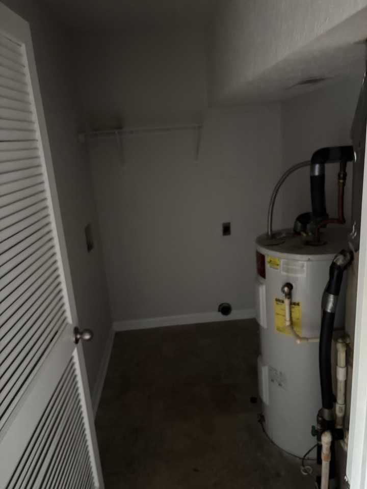 120 Hillridge Ct #C - Photo 3 of 9