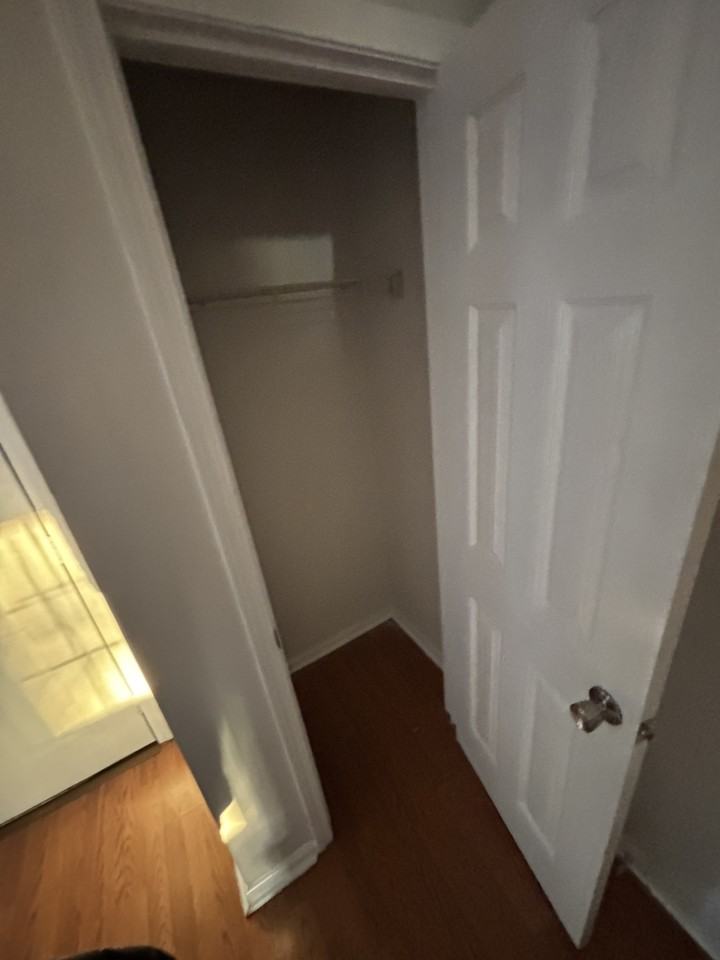 120 Hillridge Ct #C - Photo 5 of 9
