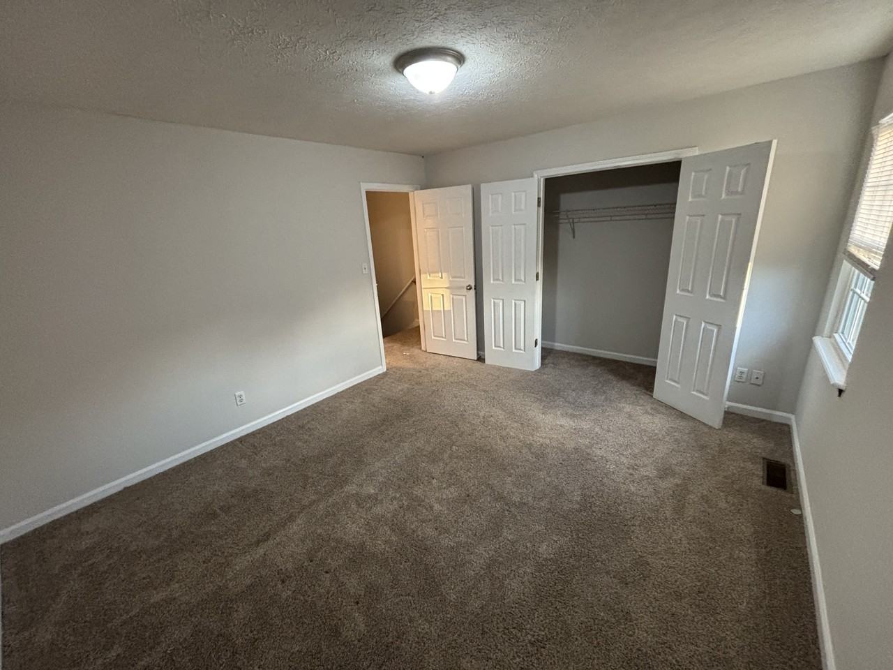 120 Hillridge Ct #C - Photo 7 of 9