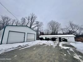 featured image of 2566 Easton Turnpike