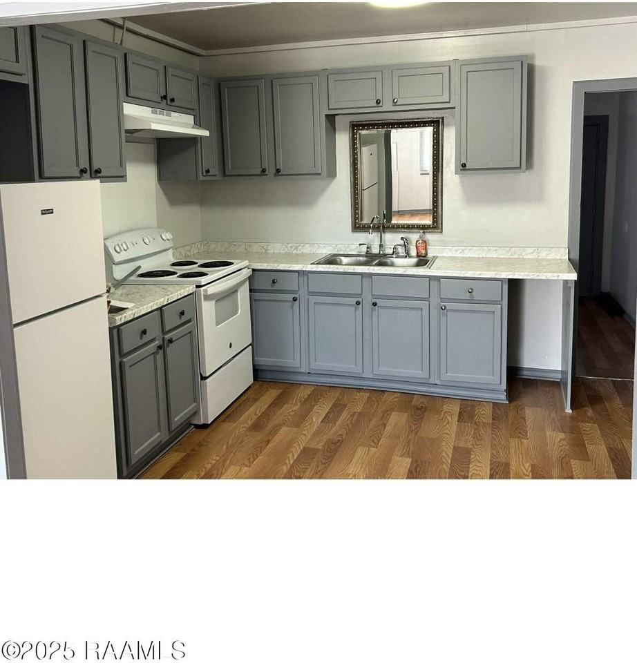 918 Hopkins Street - Photo 4 of 12