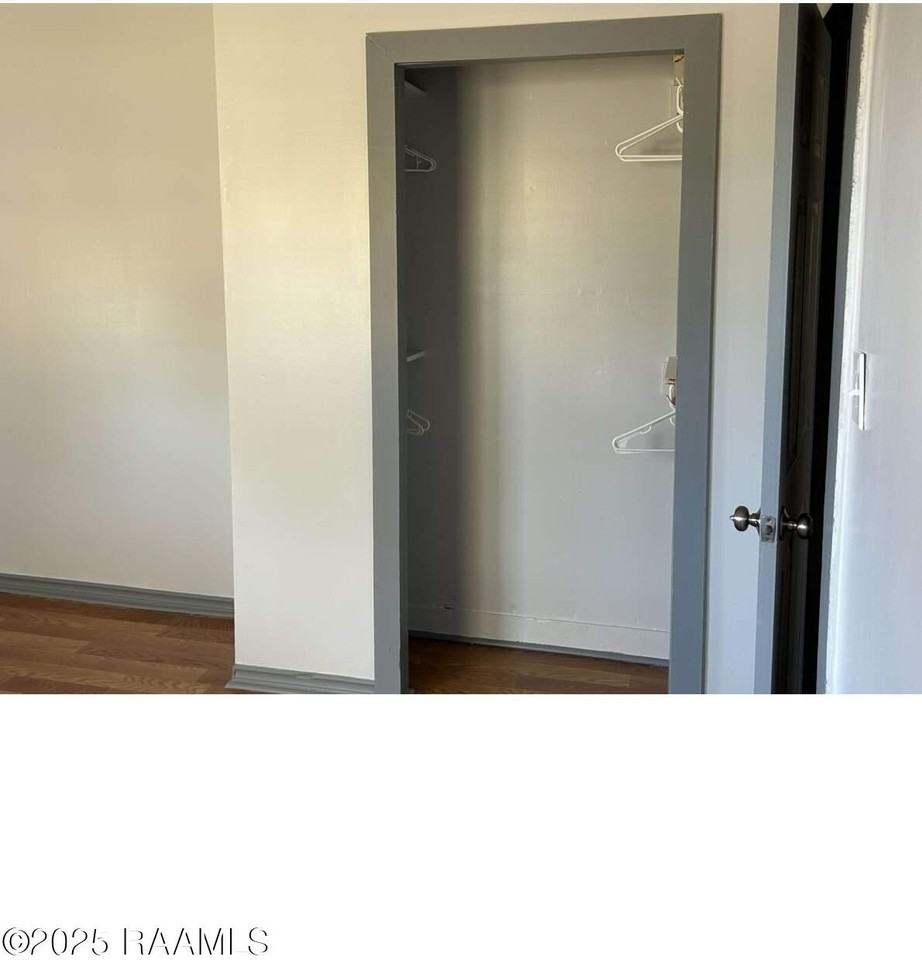 918 Hopkins Street - Photo 7 of 12