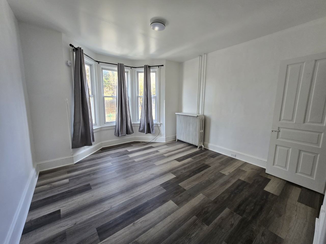 1512 Centre Ave #2 - Photo 3 of 11