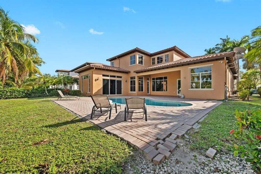 12225 Nw 71st St - Photo 5 of 22