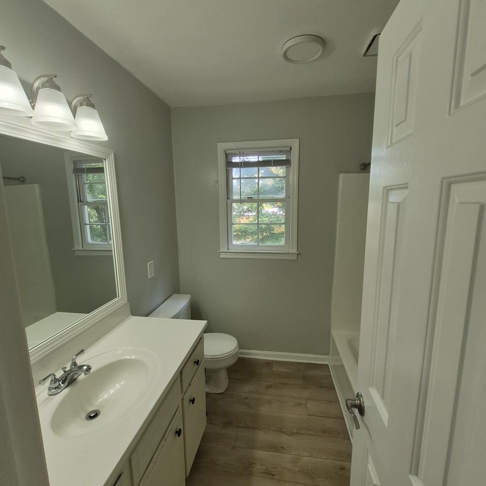 195 Springdale Ct #1 - Photo 6 of 10