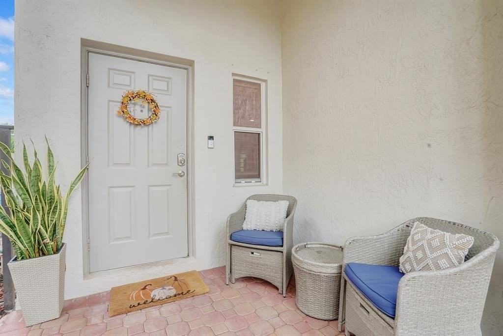 7587 Sierra Ridge Lane - Photo 3 of 36