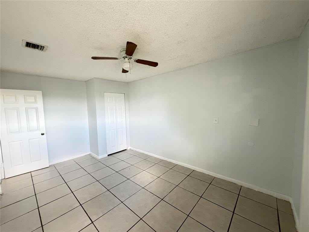 2872 Northwest 15th Court - Photo 6 of 10