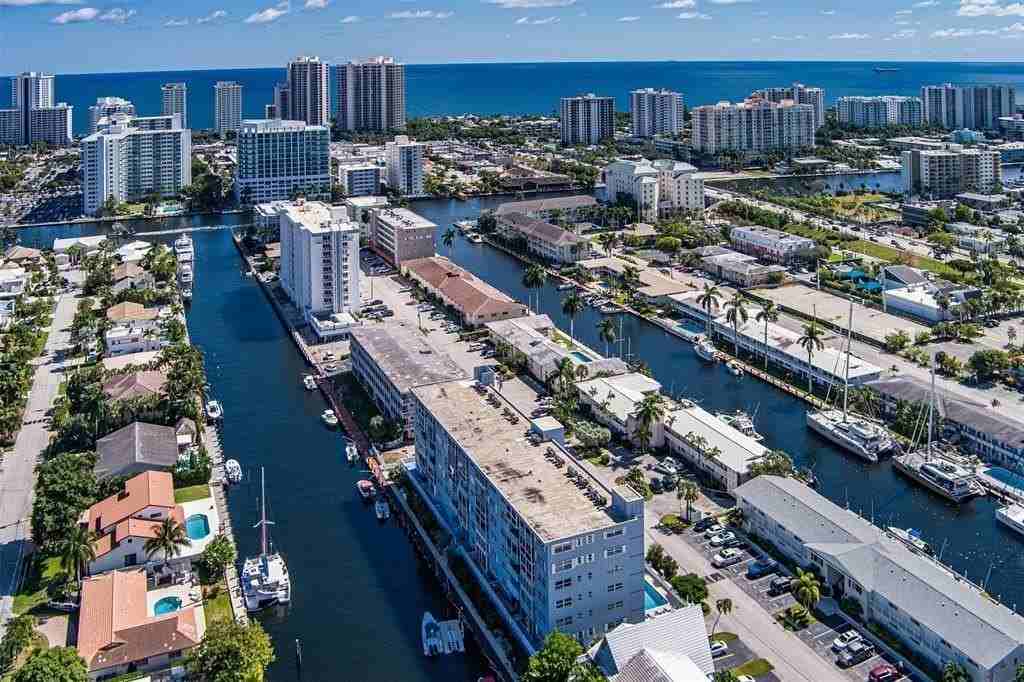 2829 Northeast 33rd Court #304 - Photo 2 of 14