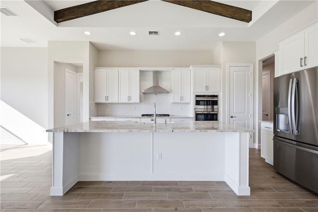 6304 High Pointe Cir - Photo 6 of 25