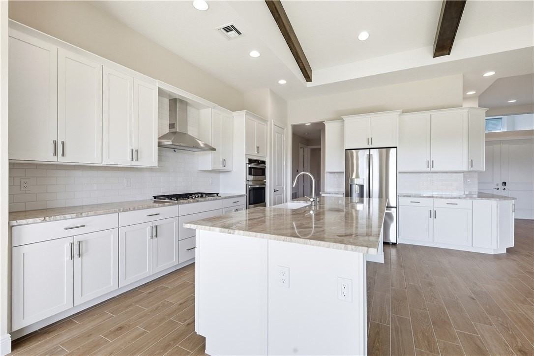 6304 High Pointe Cir - Photo 7 of 25