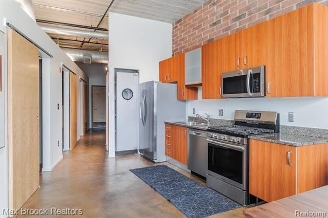 333 East Parent Avenue #9 - Photo 4 of 18