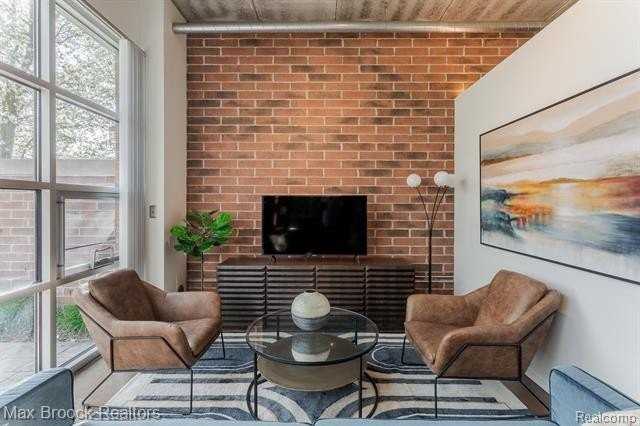 333 East Parent Avenue #9 - Photo 7 of 18