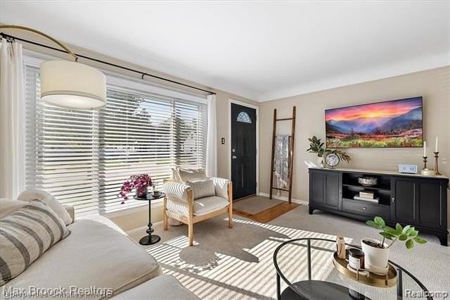 2105 Rowland Avenue - Photo 2 of 21