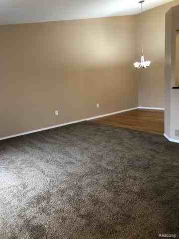 43568 W Arbor Way Dr #138 - Photo 7 of 21