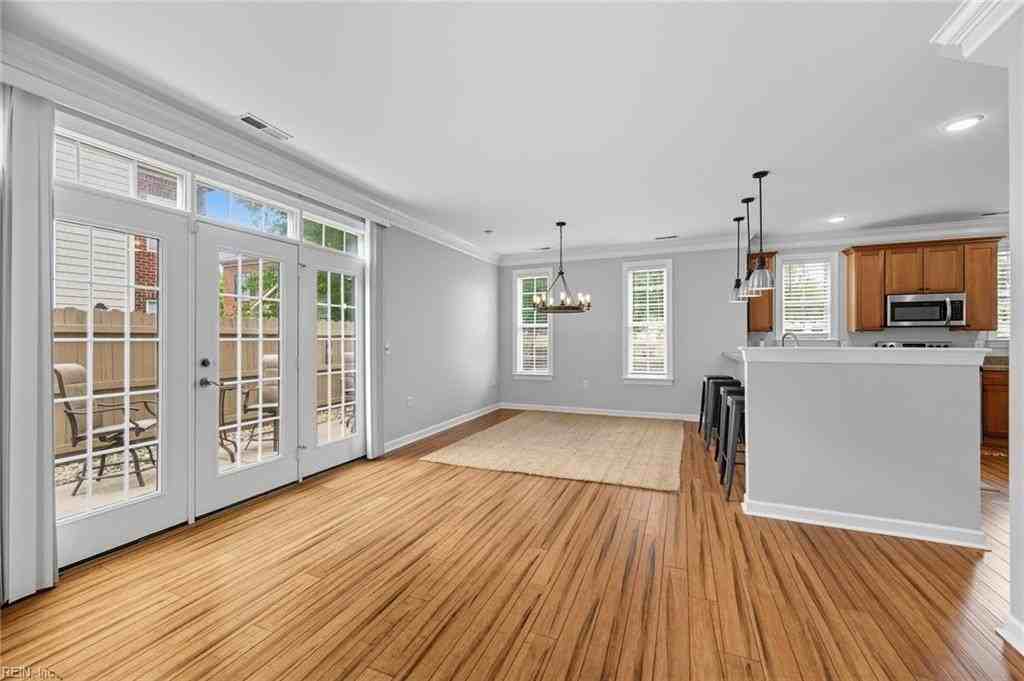 5229 Ordsall Place - Photo 6 of 31