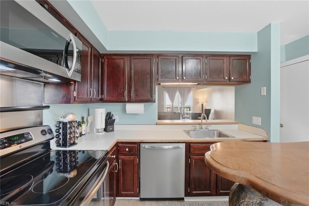 1521R E Ocean View Ave #206 - Photo 5 of 33