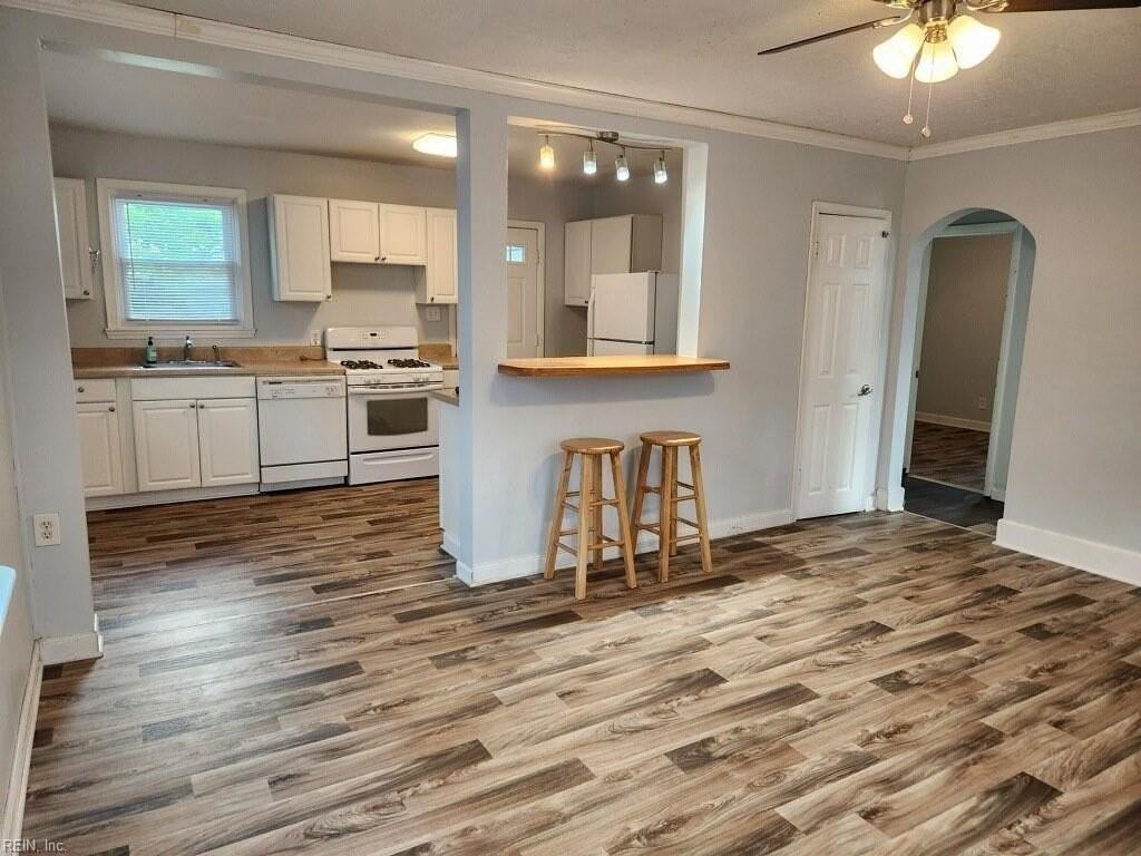 9553 19th Bay Street - Photo 2 of 14