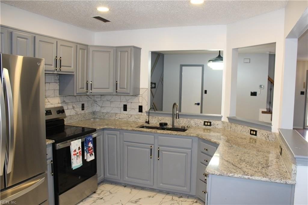 3808 Peppercorn Way - Photo 4 of 30