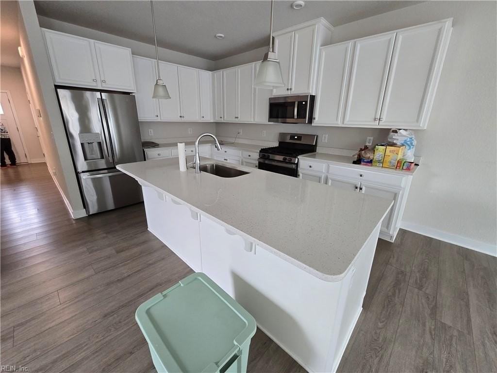 1609 Whistling Road - Photo 4 of 19