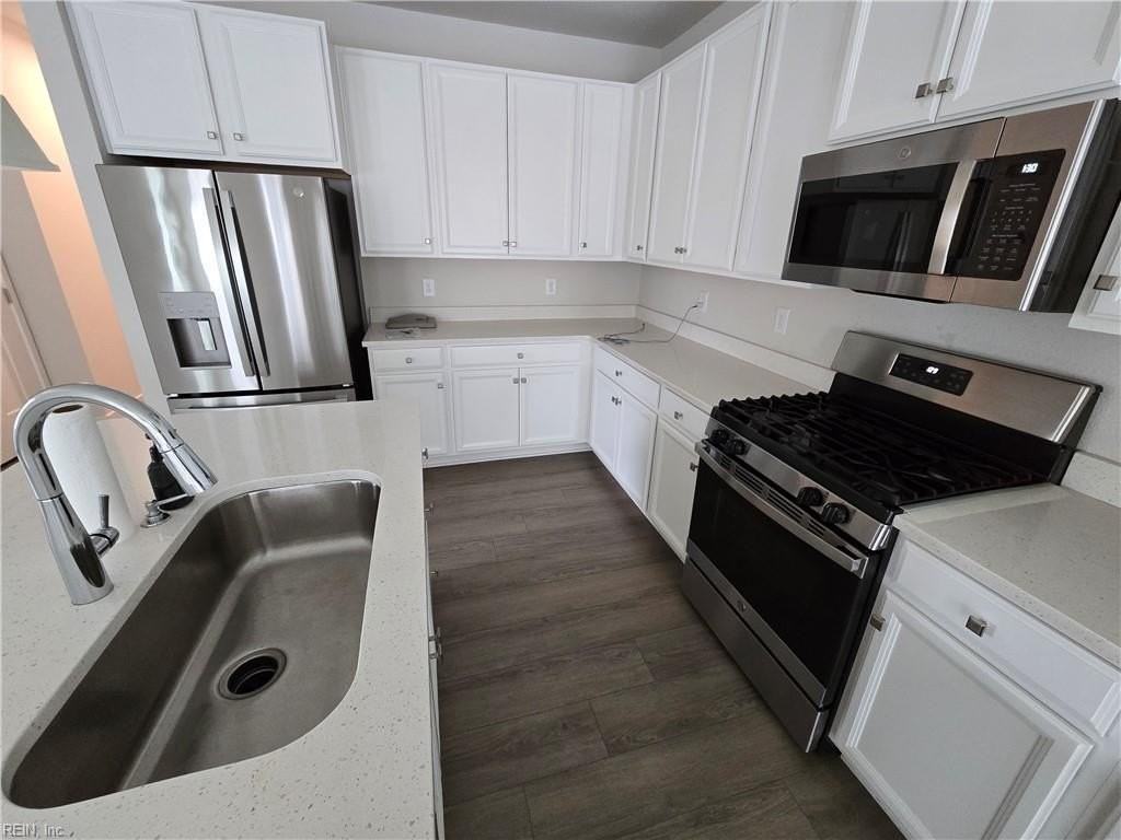 1609 Whistling Road - Photo 5 of 19