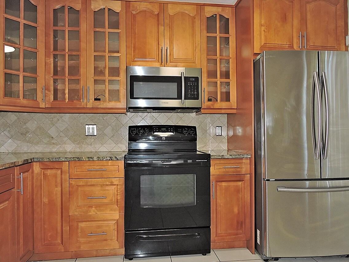 5040 Society Pl E #E - Photo 4 of 26