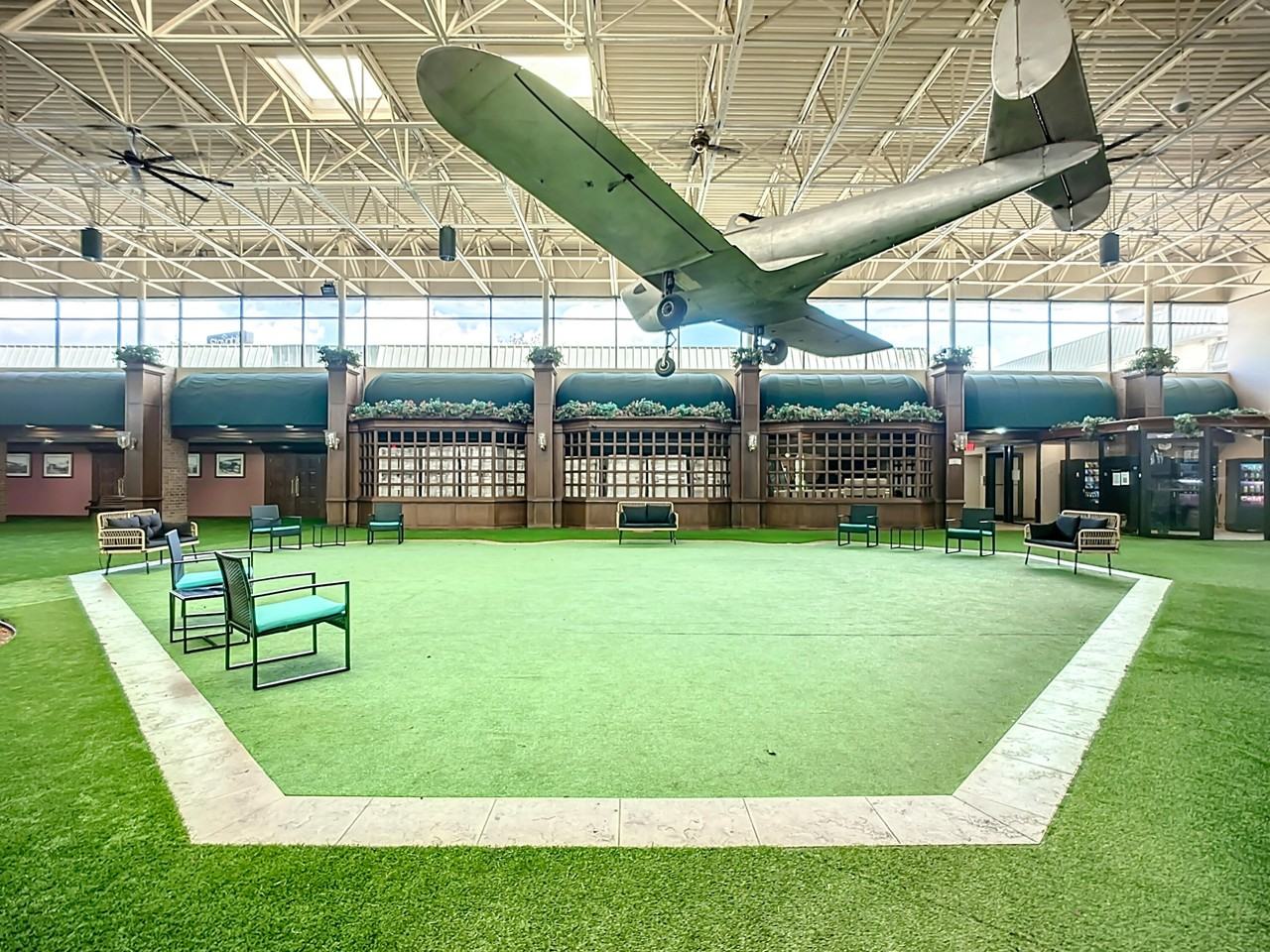 910 Suemac Road - Photo 7 of 32