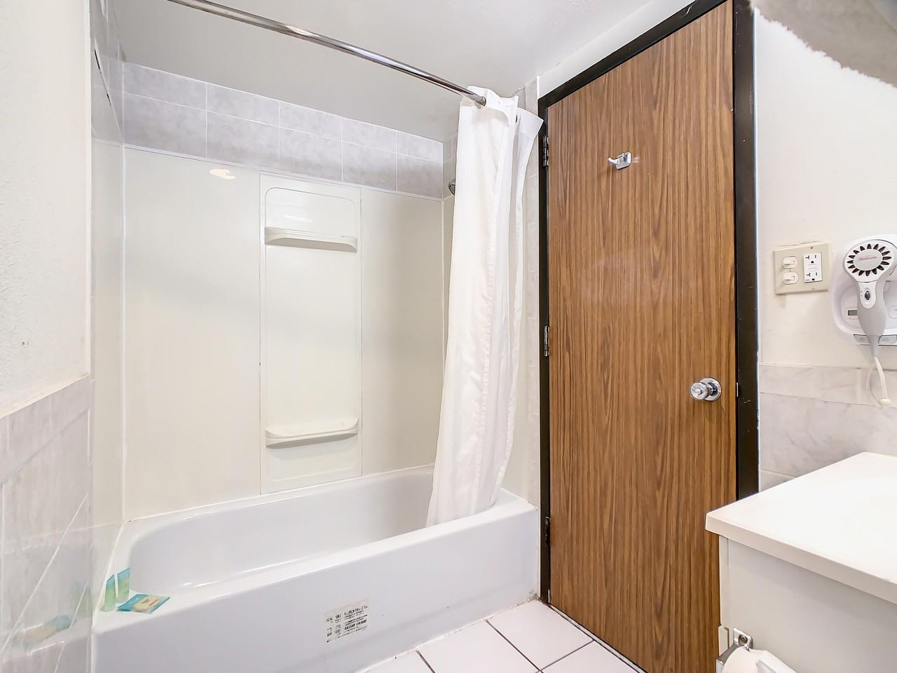 2295 East Irlo Bronson Memorial Highway #100 - Photo 4 of 8