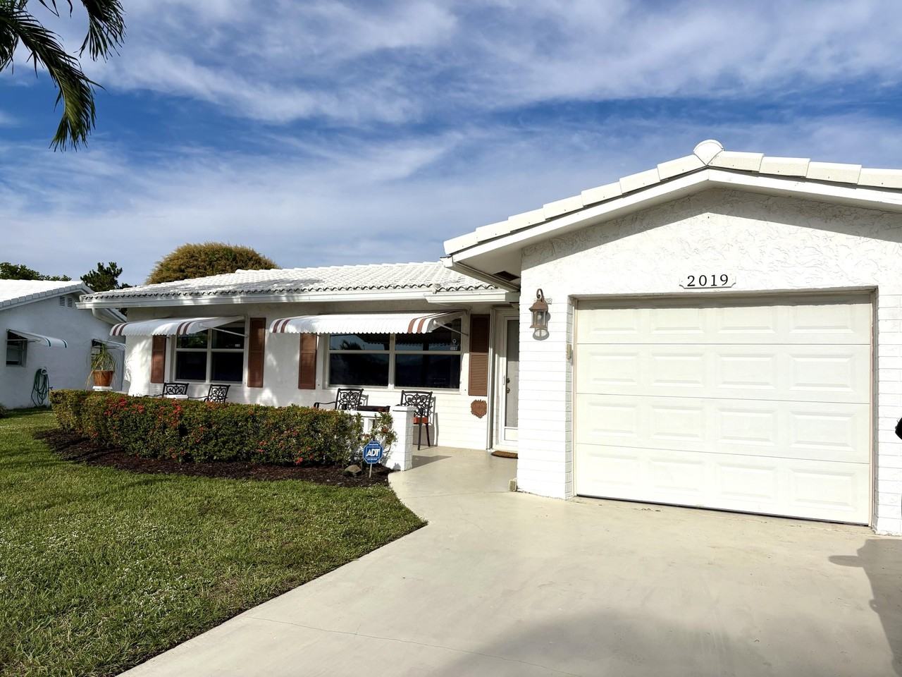 2019 Southwest 18th Drive - Photo 2 of 17