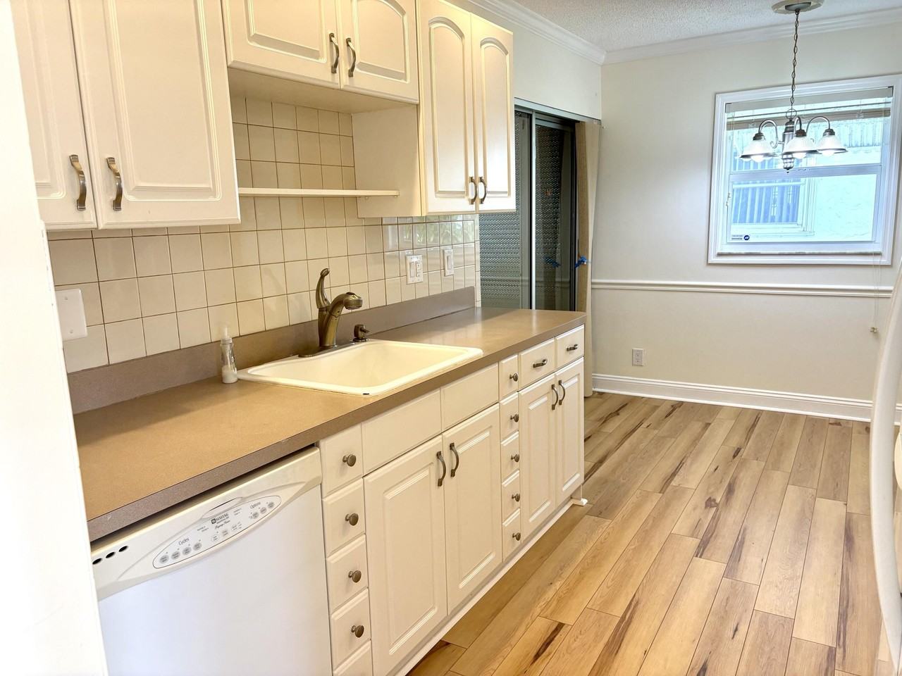 2019 Southwest 18th Drive - Photo 5 of 17