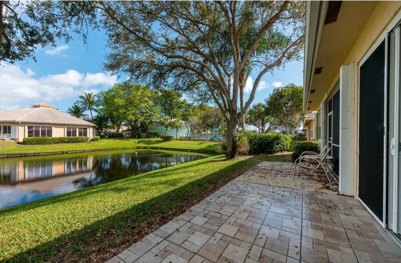 2519 Coral Trace Place - Photo 6 of 23