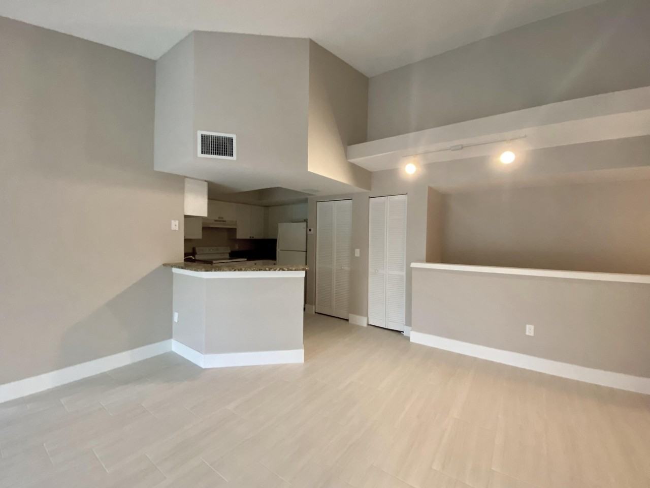 1600 Crestwood Court South #1603 - Photo 6 of 40